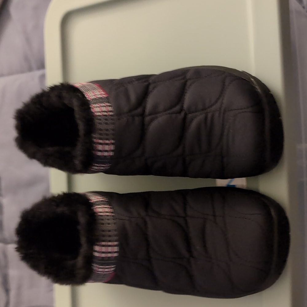 Merrell Encore Ice Puff 4 size 8 black